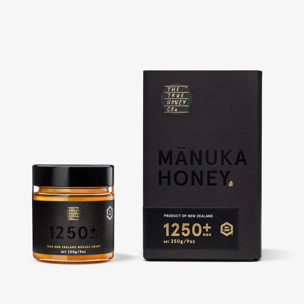 Glas og æske med den New Zealandske Manuka honning fra The True Honey co. 1250+ MGO