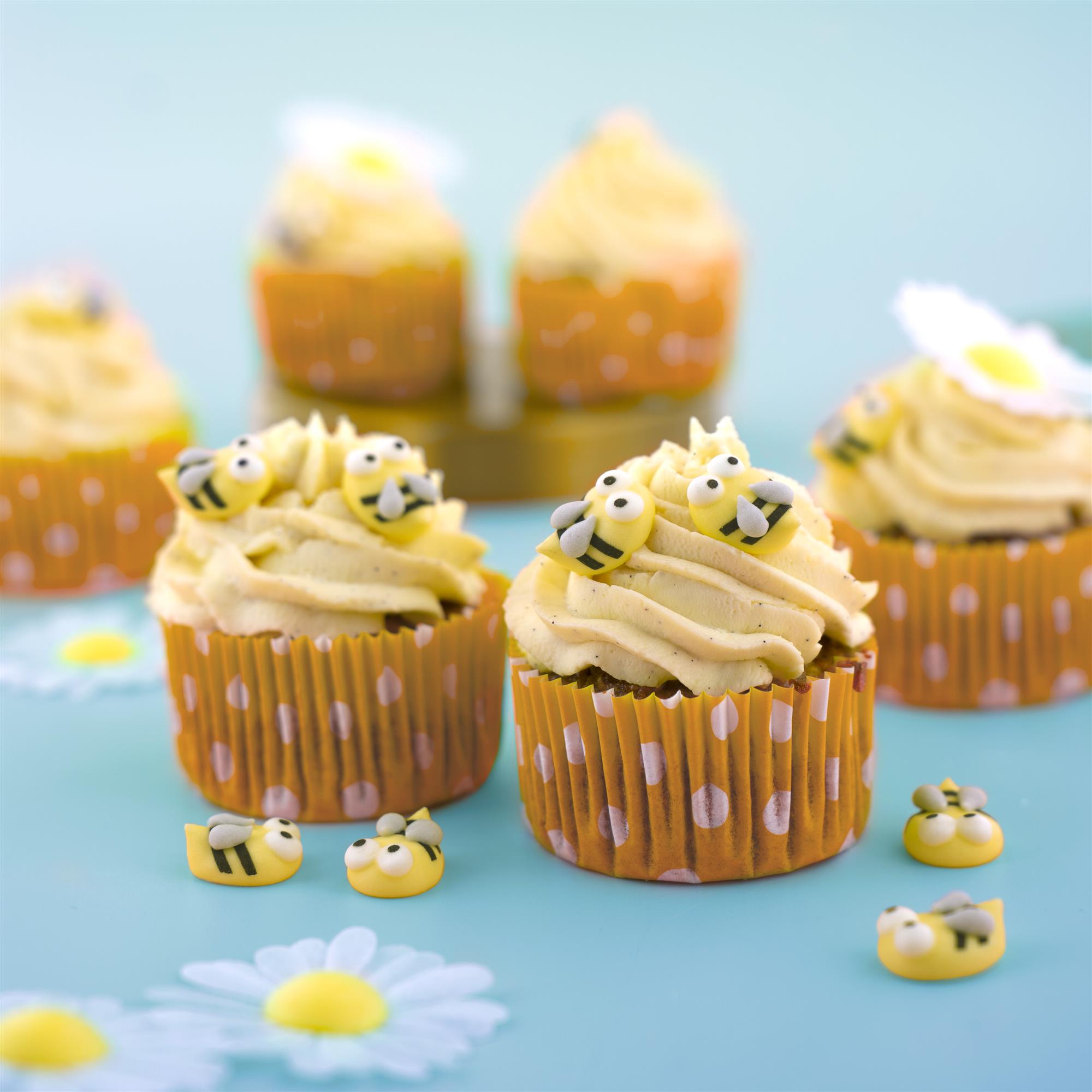 Muffins med Güntharts sukker honningbier som pynt